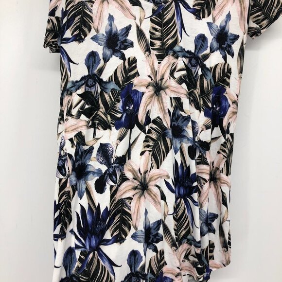 Dynamite white  blue lily floral print vneck jersey T-shirt XS - Picture 7 of 12